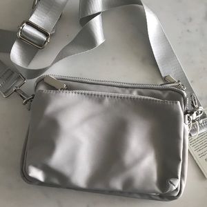 New crossbody bag light grey